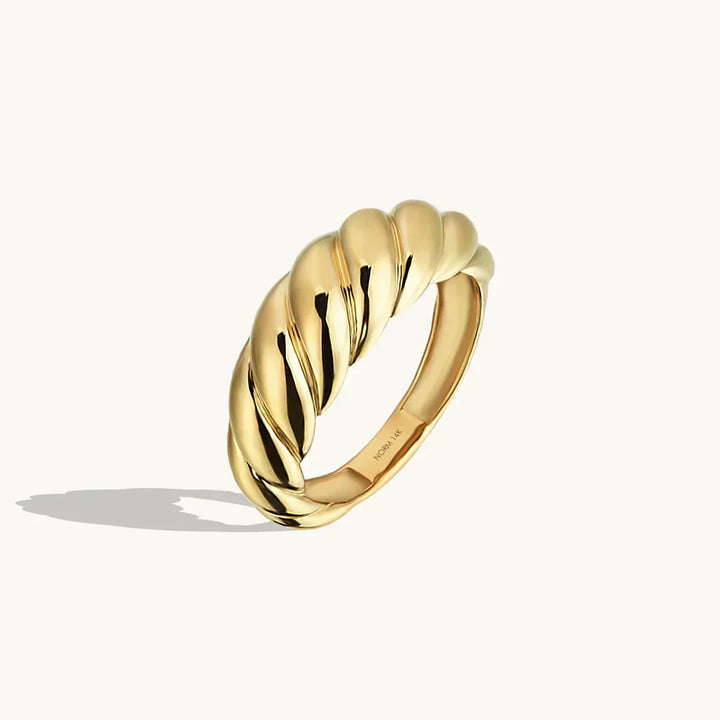 Niamh Ring | Gull