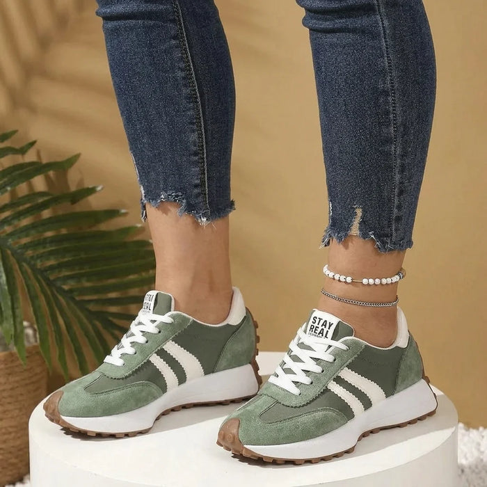 Dame Lav Retro Sneakers med Snøring og Stripe-detalj