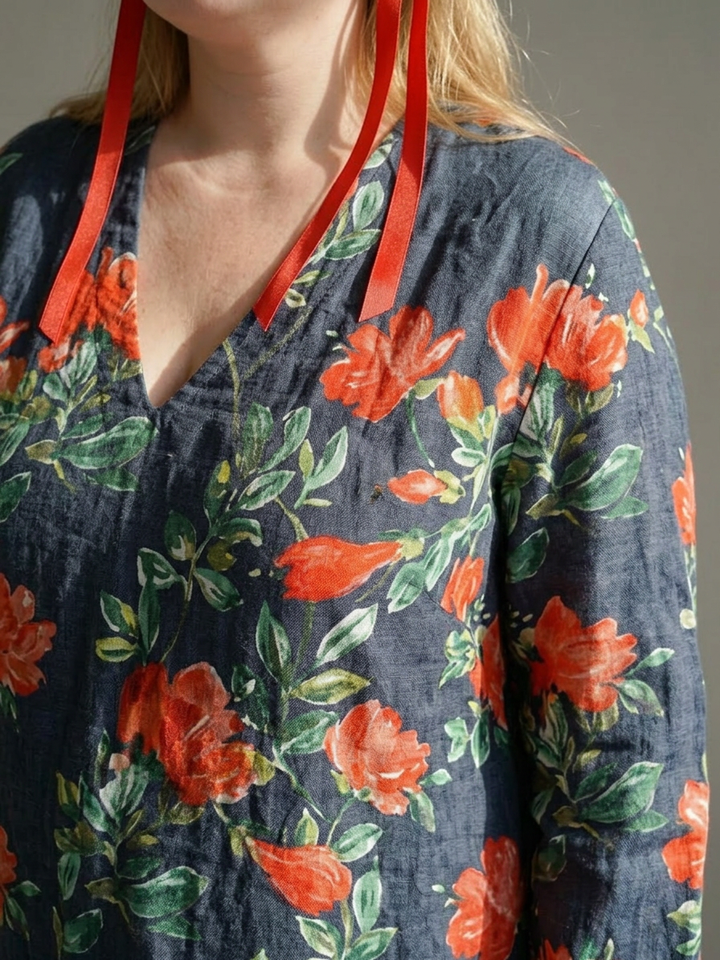 Hana | Rolig Drapert Blomster Midi Kjole