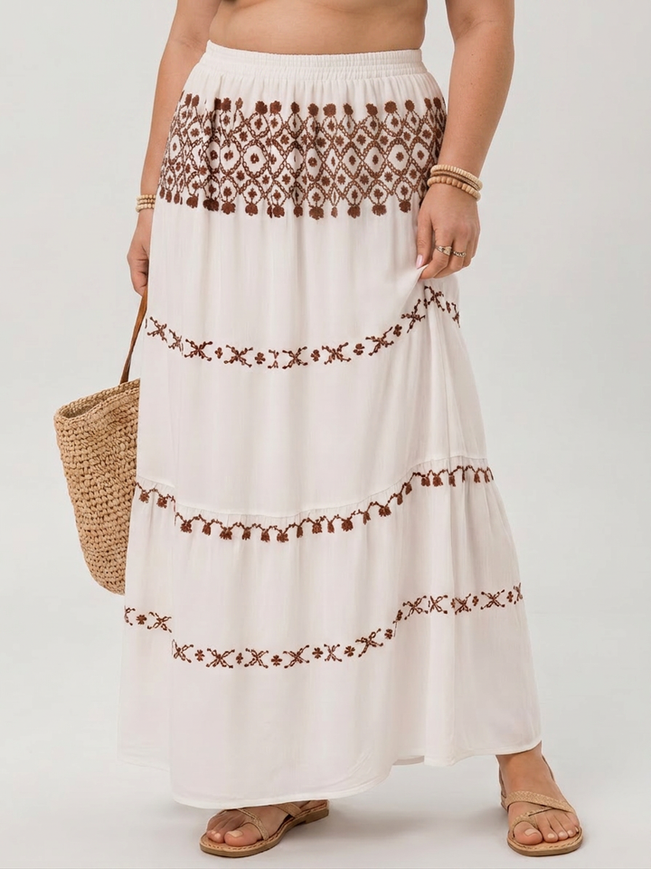 Bellamy | Spaghetti Stropp Brodert Detalj Midi Kjole
