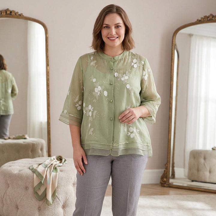 Delia | Elegant topp med broderte blomster