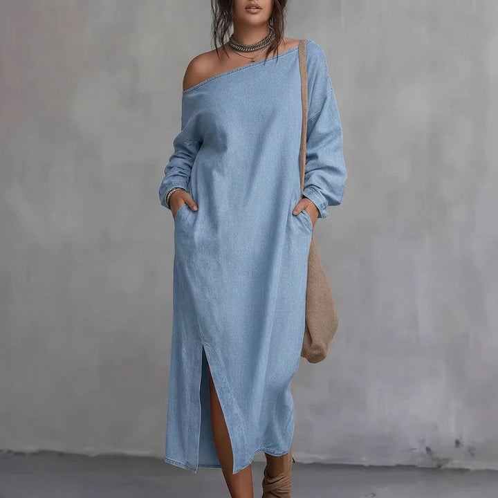 Kaia Off-Shoulder Slit Dress: Moderne Minimalistisk Eleganse