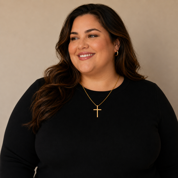Romy Cross Necklace | Gull