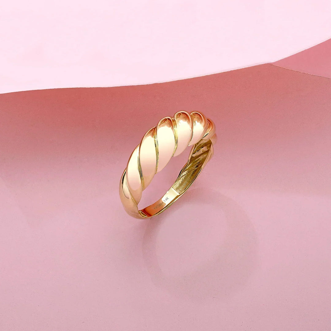 Niamh Ring | Gull