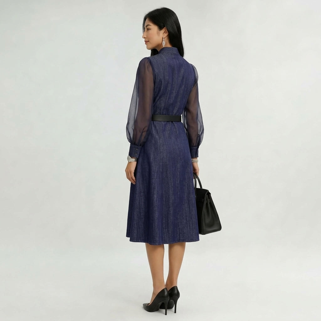 Etta Blue Denim Wrap Midi Kjole med Gjennomsiktige Ermer og Belte