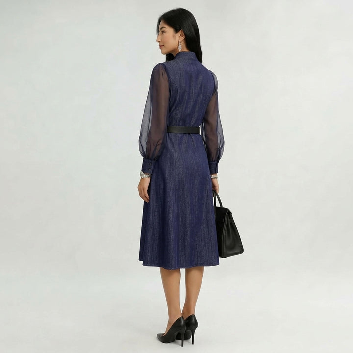 Etta Blue Denim Wrap Midi Kjole med Gjennomsiktige Ermer og Belte