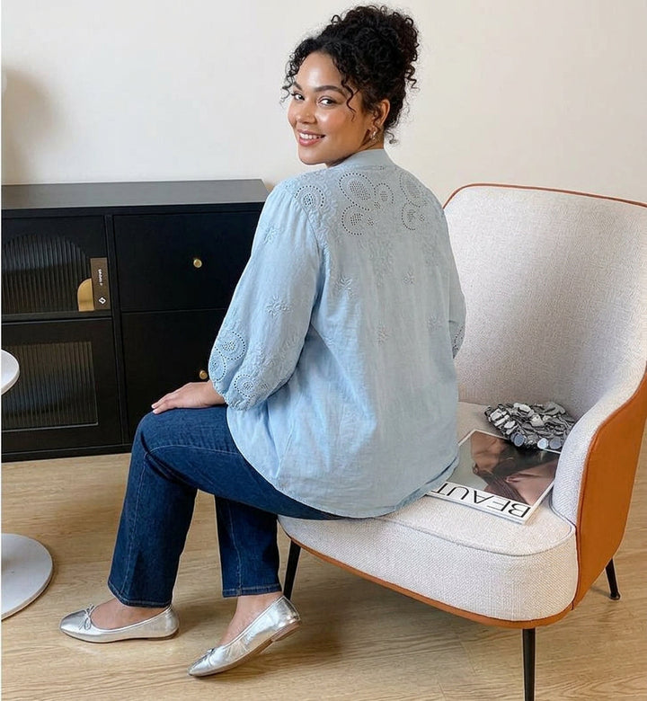 Yasmin - Ren Bomull Schiffly Brodert Skjorte