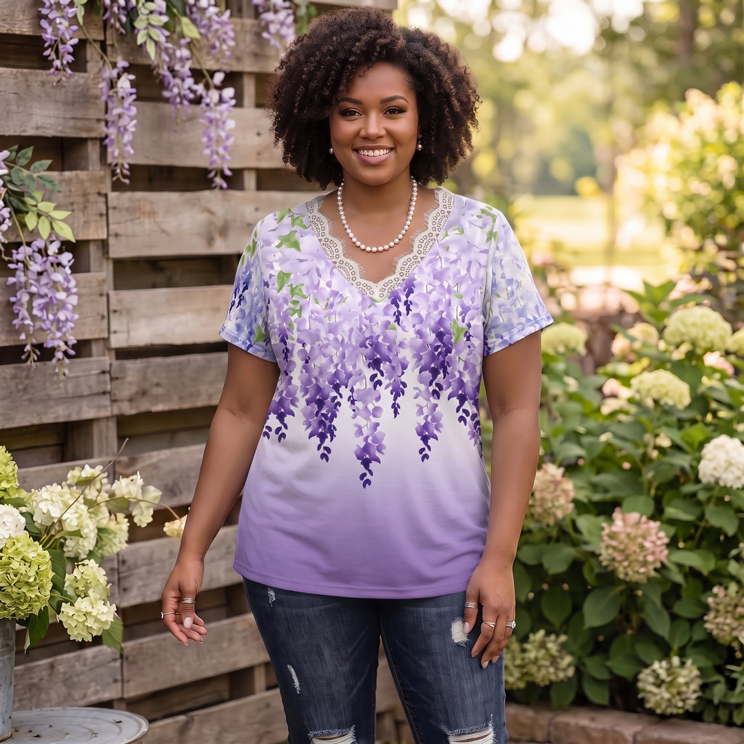 Noa | Vintage Bohemian Blomstertrykk Kvinne T-skjorte