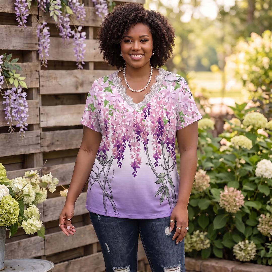 Noa | Vintage Bohemian Blomstertrykk Kvinne T-skjorte