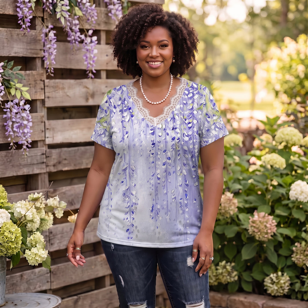 Noa | Vintage Bohemian Blomstertrykk Kvinne T-skjorte