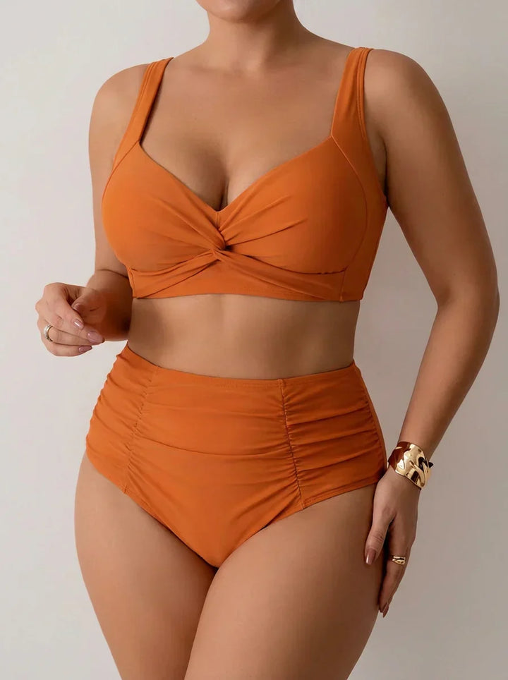 Ingrid | Bandeau Bikini med Samlet Stoff