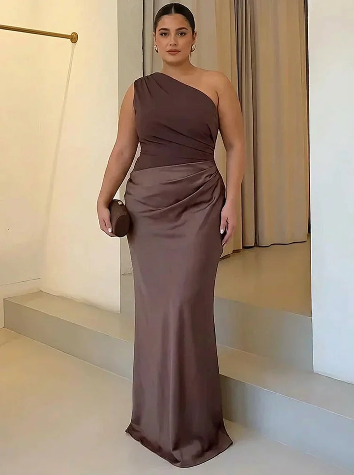 Floriane | Maxi Kjole med en Guilt i Satin
