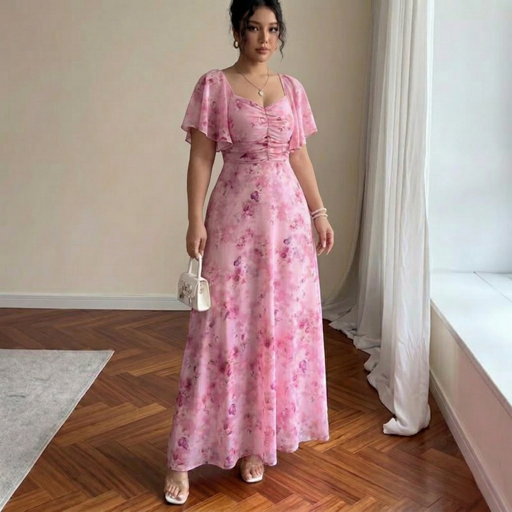 Naomi – Elegant Slim Kjole med Volangerm