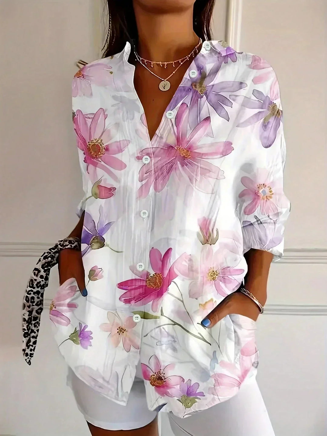 Selma | Fargerik Bluse med Lekent Print