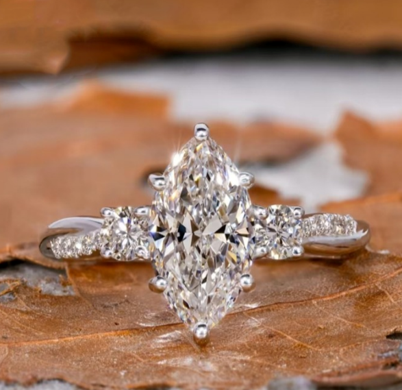 Oona Ring | Hvitt Gull
