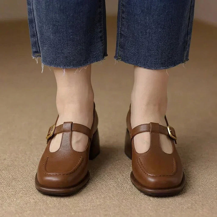 Lavinia | T-Stropp Sandaler