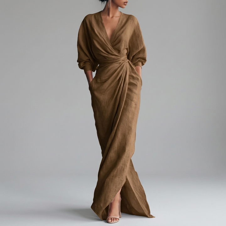 Thea Rynket Wrap-Front Langermet Maxikjole med Splitt