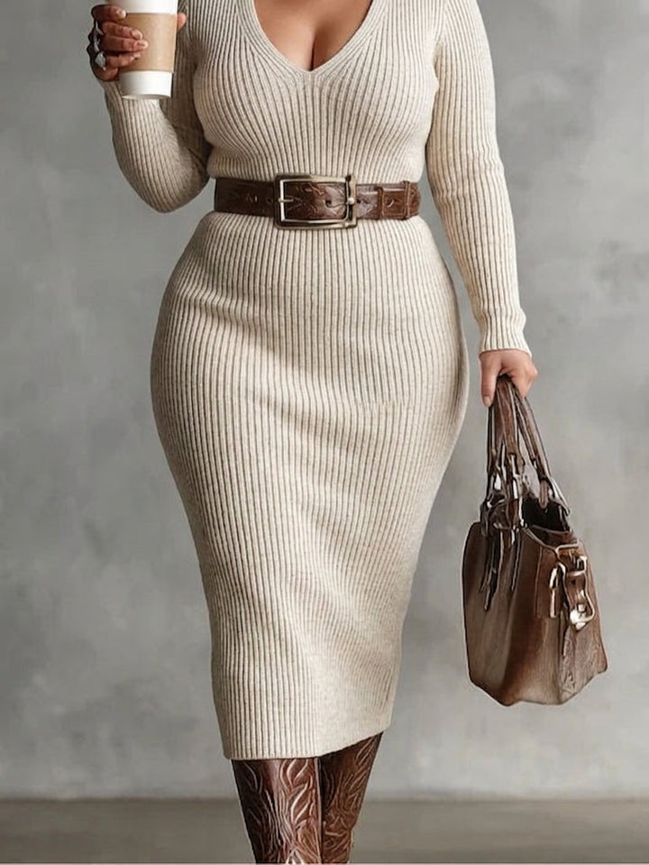 Giselle | Midi Strikkekjole med Belte og Mock Turtleneck