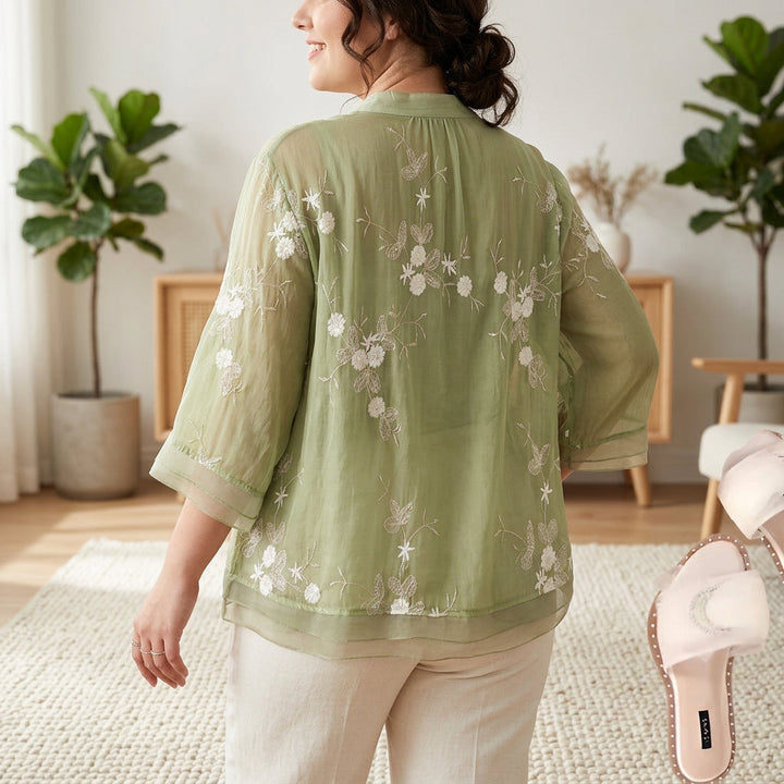 Delia | Elegant topp med broderte blomster