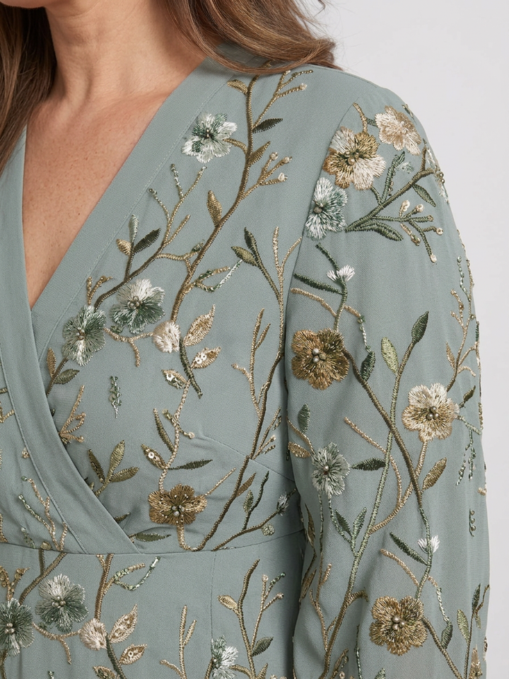 Stella &amp; Grace™ | Blomster V-hals Maxikjole med Korte Ermer