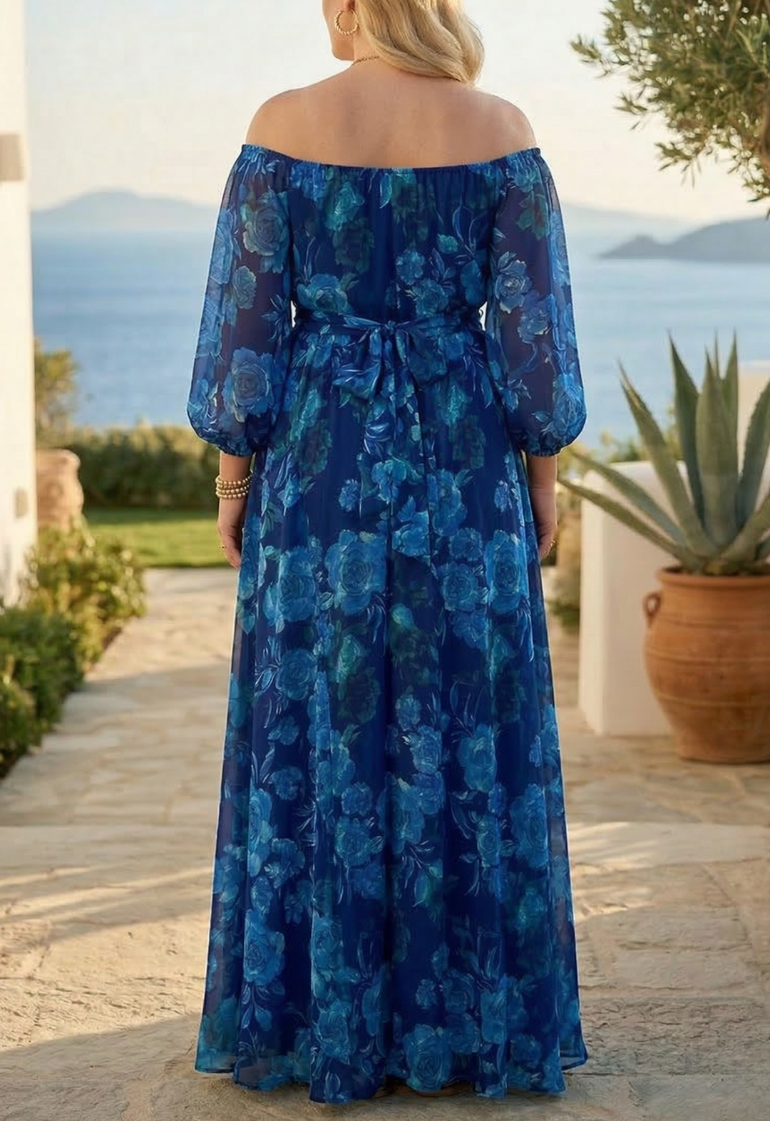 Colette - Lang kjole med blomsterdesign og avtagbare ermer